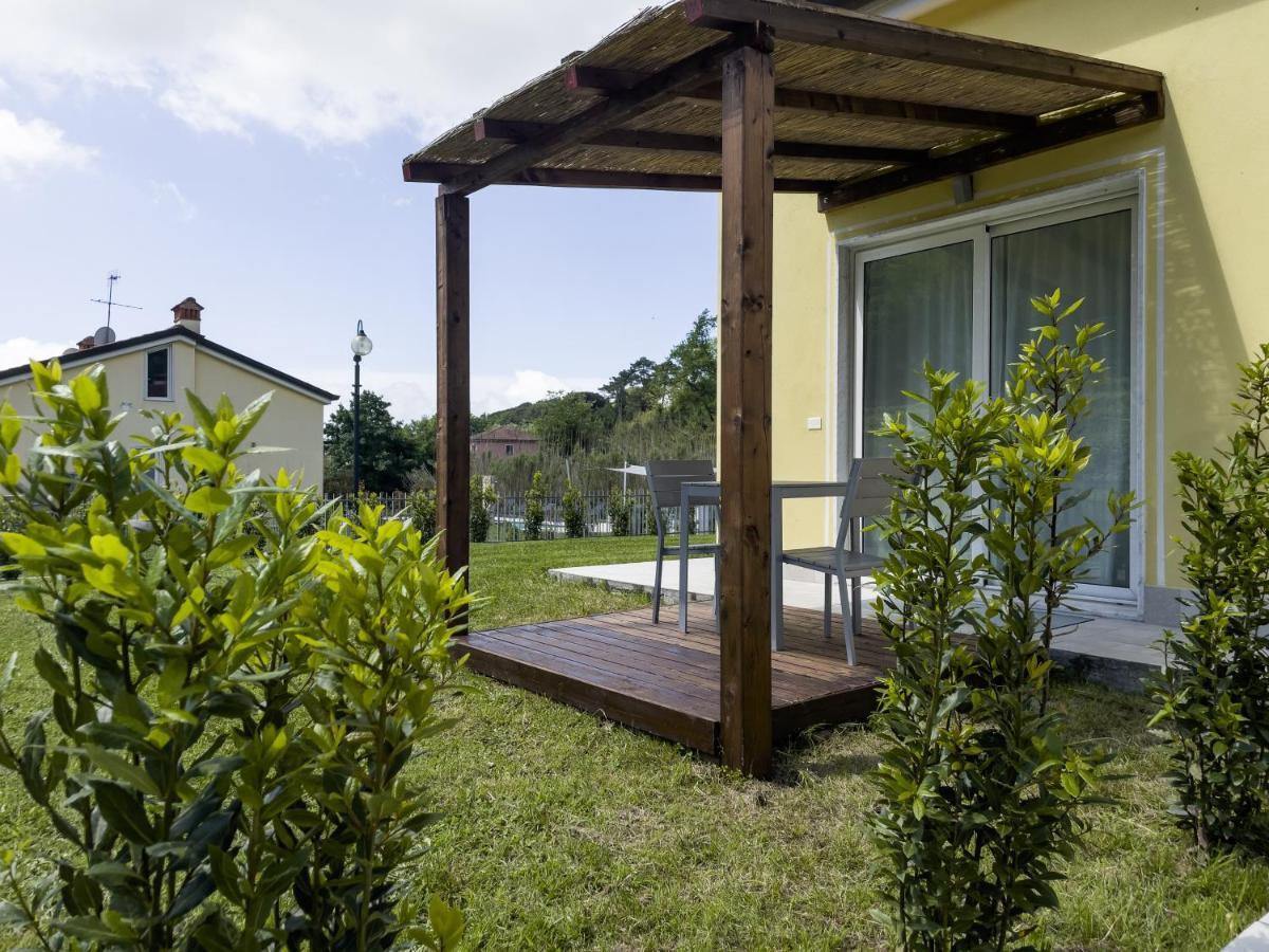 Le Village Sarzana Ngoại thất bức ảnh