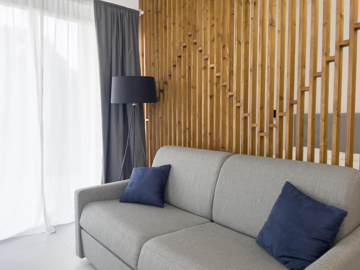 Le Village Sarzana Ngoại thất bức ảnh