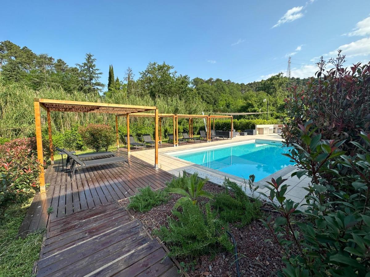 Le Village Sarzana Ngoại thất bức ảnh
